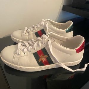Gucci Ace Sneakers with bumble bee